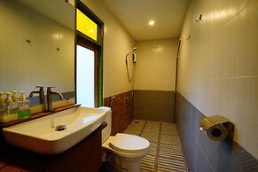 Apple Beachfront Resort