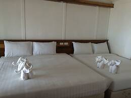 Apple Beachfront Resort