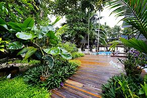 Apple Beachfront Resort