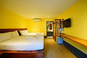 Apple Beachfront Resort