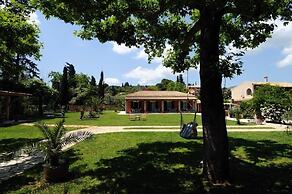 Efi & Sofia Apartments