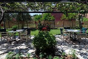 Efi & Sofia Apartments