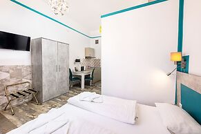 Amber Terrace Studio