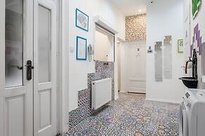 Amber Terrace Studio