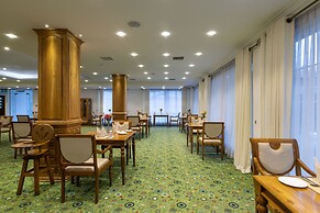 Araliya Green Hills - Where Historic Charm Mingles with Natural Beauty