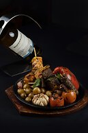 Araliya Green Hills - Where Historic Charm Mingles with Natural Beauty