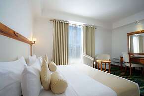 Araliya Green Hills - Where Historic Charm Mingles with Natural Beauty