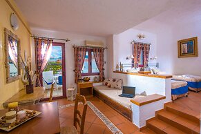 Irida Apartments by Estia