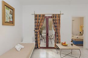 Irida Apartments by Estia