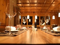 Irida Apartments by Estia