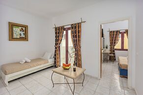 Irida Apartments by Estia