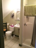 Crowsnest Vineyards Guesthouse