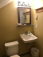 Crowsnest Vineyards Guesthouse