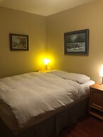 Crowsnest Vineyards Guesthouse