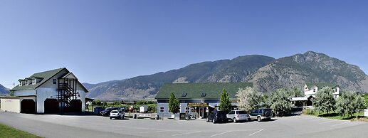 Crowsnest Vineyards Guesthouse