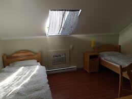 Crowsnest Vineyards Guesthouse