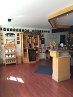 Crowsnest Vineyards Guesthouse