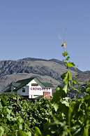 Crowsnest Vineyards Guesthouse