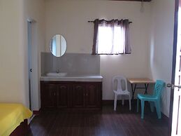 AJ Travellers Inn Annex