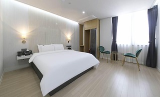 Browndot Gwangju Sangmu