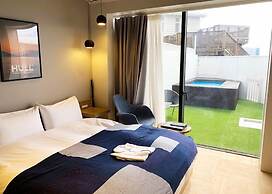 HULL Osaka Hokko Marina