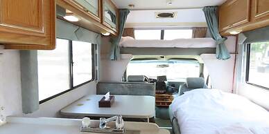 HULL Osaka Hokko Marina