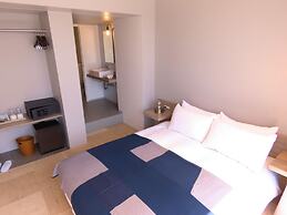 HULL Osaka Hokko Marina