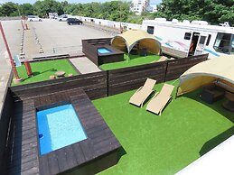 HULL Osaka Hokko Marina