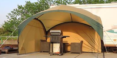 HULL Osaka Hokko Marina