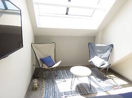 HULL Osaka Hokko Marina