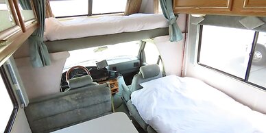 HULL Osaka Hokko Marina