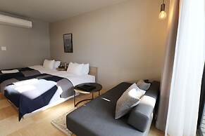 HULL Osaka Hokko Marina