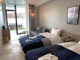 HULL Osaka Hokko Marina