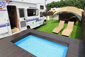 HULL Osaka Hokko Marina