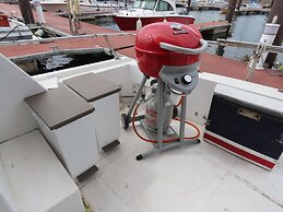 HULL Osaka Hokko Marina