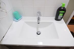 Sapphire Palms Motel