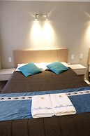 Sapphire Palms Motel