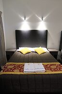 Sapphire Palms Motel