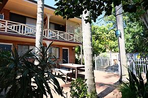 Sapphire Palms Motel