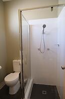 Sapphire Palms Motel