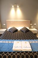 Sapphire Palms Motel