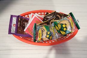 Sapphire Palms Motel