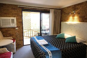 Sapphire Palms Motel