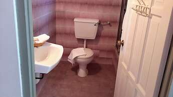 Top Ranking Guesthouse