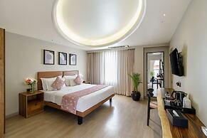 The Red Pier - My Downtown Hotels