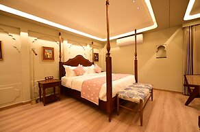 The Red Pier - My Downtown Hotels