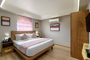 The Red Pier - My Downtown Hotels