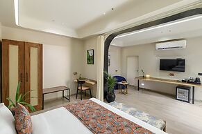 The Red Pier - My Downtown Hotels