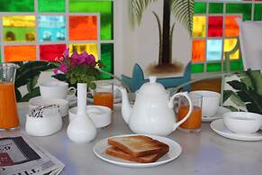 The Red Pier - My Downtown Hotels