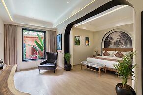 The Red Pier - My Downtown Hotels